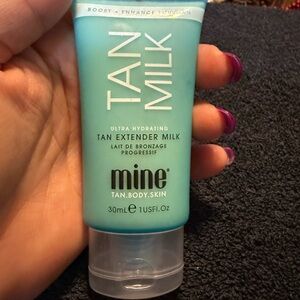 Mine Hydrating Tan Milk